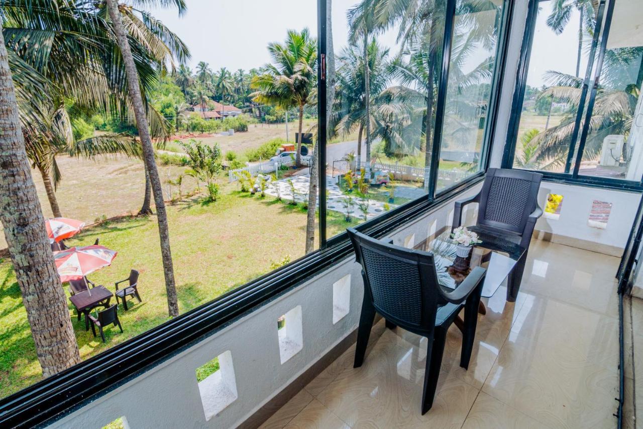White House In Goa, Truly Amazing Experience Bed and Breakfast Saligao Exterior foto