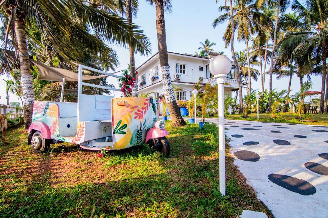White House In Goa, Truly Amazing Experience Bed and Breakfast Saligao Exterior foto