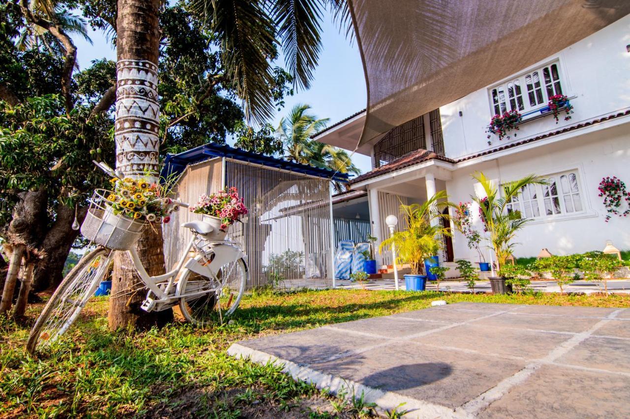 White House In Goa, Truly Amazing Experience Bed and Breakfast Saligao Exterior foto