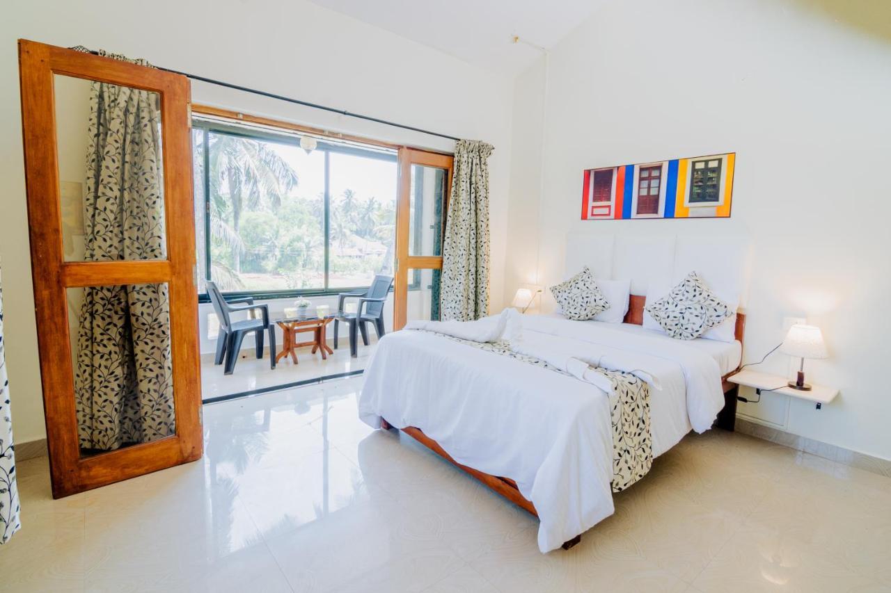 White House In Goa, Truly Amazing Experience Bed and Breakfast Saligao Exterior foto