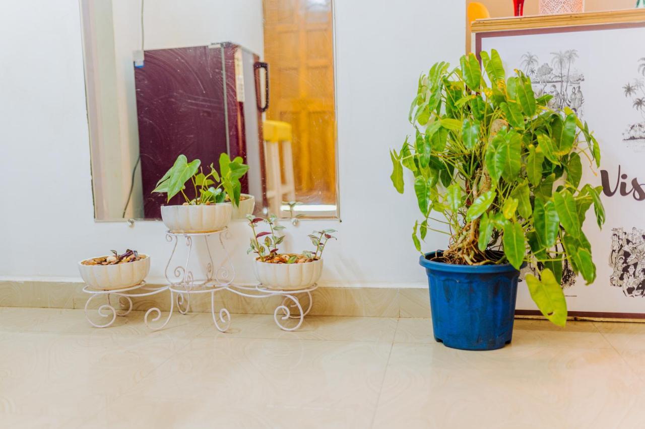 White House In Goa, Truly Amazing Experience Bed and Breakfast Saligao Exterior foto